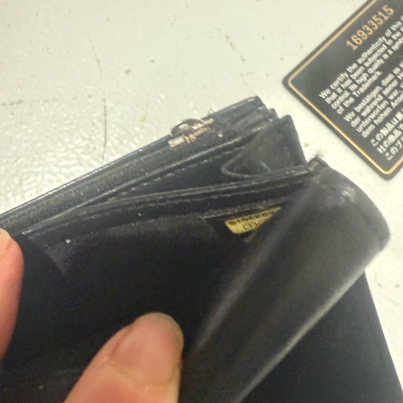 Authentic Chanel Caviar Timeless CC Large Gusset Flap Wallet (on chain) Black - Picture 4 of 13